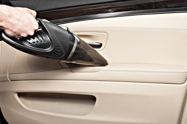 Best Handheld Vacuum For Car Upholstery