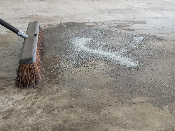 garage floor clean